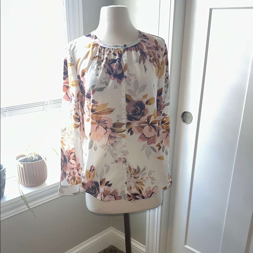 Bass Cream and Purple Floral 3/4 Sleeve Blouse Size Small